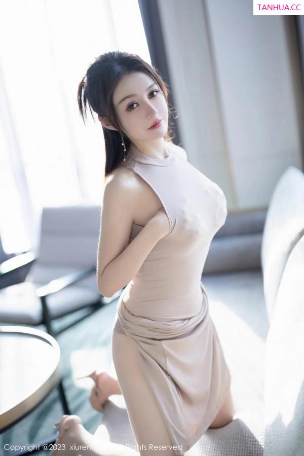  [XiuRen]高清写真图 2023.12.18 No.7824 唐宁宁 长裙美腿第20张图片